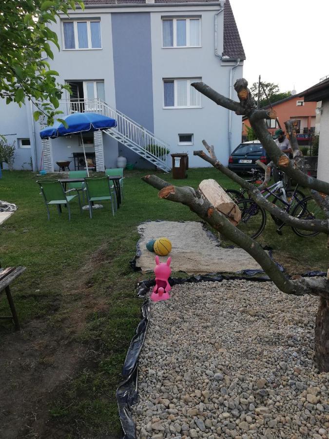 Apartmány MK Nové Hrady Kültér fotó